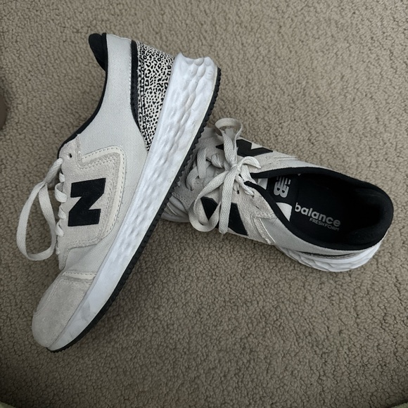 New Balance x-70 White and Black Sneakers - Picture 3 of 3